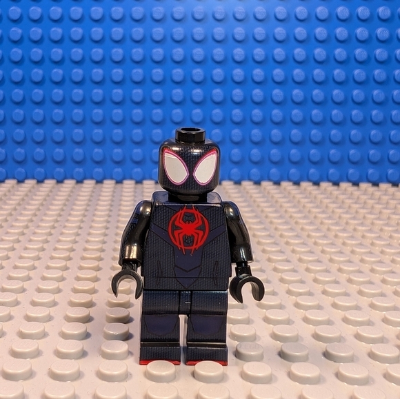 Spiderman Into the Spider-Verse Miles Morales Minifigure Building Block Toy - Picture 2 of 4